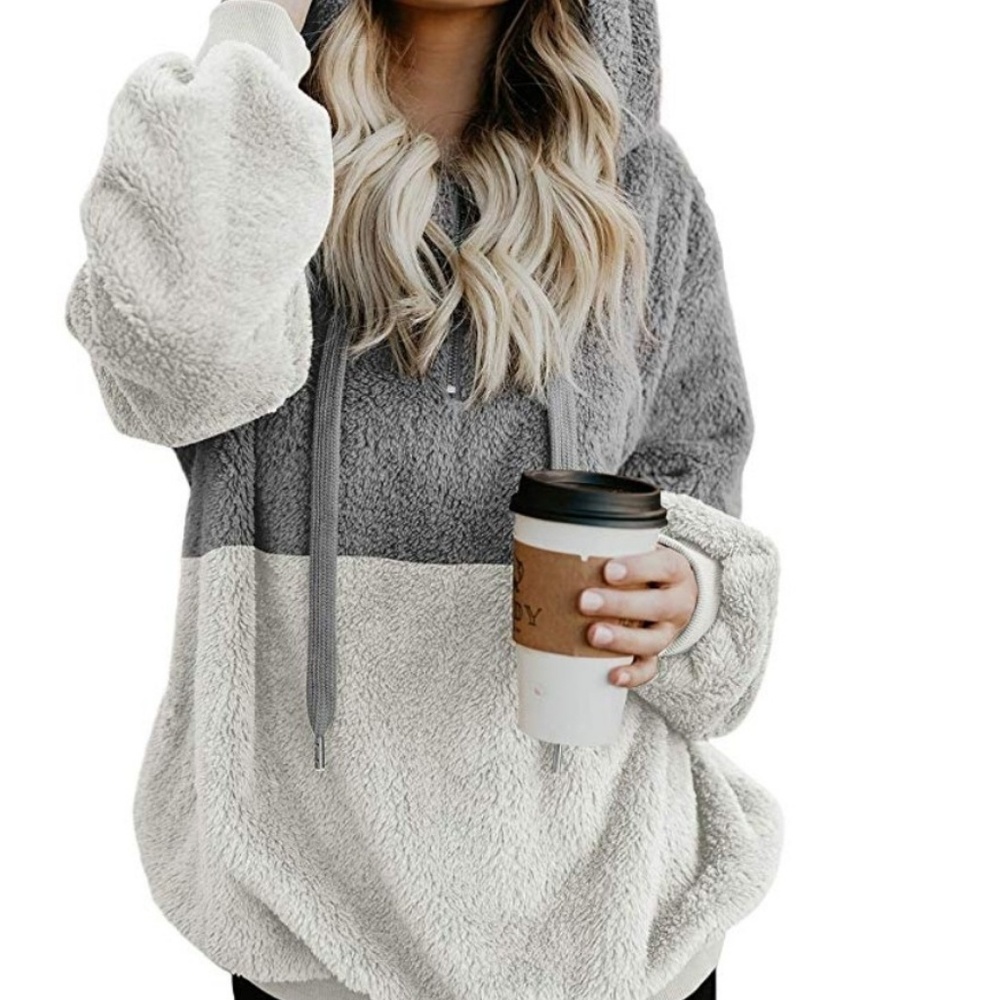 💕Super cute white and grey fluffy jacket💕